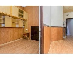 Se vende Casa Independiente en Calle Dalt 1 de Olesa de Montserrat (Barcelona).