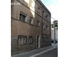Se vende Piso en Calle Amistat 9 de Sant Andreu de la Barca (Barcelona).