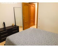 Se vende piso situado en Castelldefels Centro (Barcelona).