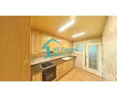 PISO EN VENTA EN CORNELLA