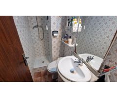Se vende piso en Hospitalet de Llobregat, La Florida (Barcelona).