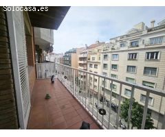 Piso en venta en avenida de la Mare de Déu de Montserrat