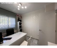 Vivienda VPO en urbanización Ciudad Almar VIII con piscina