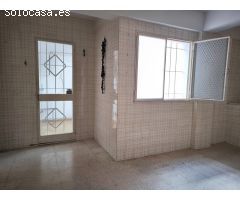 Fantástica vivienda en Ronda de Capuchinos con Garaje