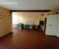 NO SE PUEDE VISITAR - ADOSADO CON OCUPAS - SE VENDE OCUPADO...!!
