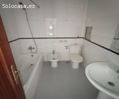 NO SE PUEDE VISITAR - ADOSADO CON OCUPAS - SE VENDE OCUPADO...!!