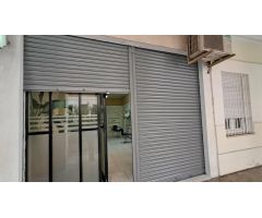 LOCAL COMERCIAL EQUIPADO PARA PELUQUERÍA, EN ALQUILER