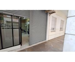 LOCAL COMERCIAL EQUIPADO PARA PELUQUERÍA, EN ALQUILER