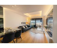 VIVE DELUXE HOMES presenta en exclusiva este fabuloso piso de alto standing en Avenida de La Buhaira