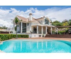 Villa en primera línea de golf La Alqueria Benahavis Málaga