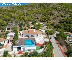 VENTA VILLA INDEPENDIENTE Y APARTAMENTO EN URB VALTOCADO MIJAS