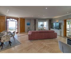 VENTA VILLA INDEPENDIENTE Y APARTAMENTO EN URB VALTOCADO MIJAS