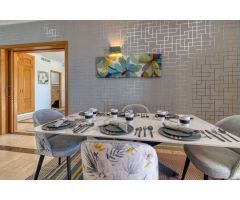 VENTA VILLA INDEPENDIENTE Y APARTAMENTO EN URB VALTOCADO MIJAS