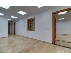 VENTA VILLA INDEPENDIENTE Y APARTAMENTO EN URB VALTOCADO MIJAS