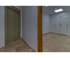 VENTA VILLA INDEPENDIENTE Y APARTAMENTO EN URB VALTOCADO MIJAS