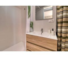 VENTA VILLA INDEPENDIENTE Y APARTAMENTO EN URB VALTOCADO MIJAS