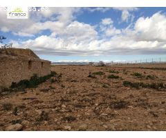 TERRENO CON CASA EN RUINAS