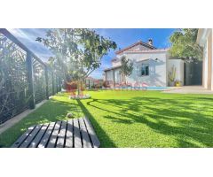 Villa de Lujo en Venta en Vélez-Málaga, Málaga