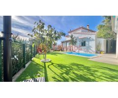 Villa de Lujo en Venta en Vélez-Málaga, Málaga