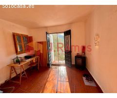 Casa de campo en Venta en Benamargosa, Málaga