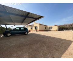 Villa de Lujo en Venta en Mezquitilla, Málaga