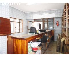 LOCAL COMERCIAL MUY BUENA UBICACIÓN