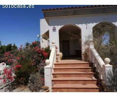 Casa-Villa de Campo, con parcela terreno  de 5.000 m2.