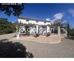 Casa de campo en Venta en Pizarra, Málaga