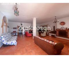 Casa de campo en Venta en Pizarra, Málaga