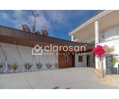 Villa de Lujo en Venta en Mijas Costa, Málaga