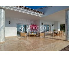 Villa de Lujo en Venta en Mijas Costa, Málaga