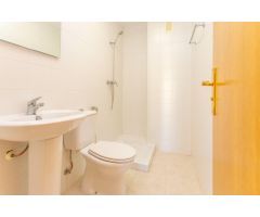 SE VENDE PISO EN LA ZONA DE SANTIAGO