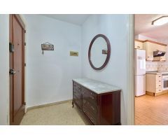 Centro en calle Idolos a un minuto de calle Porvera, vivienda con plaza de garaje y trastero