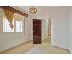 Centro en calle Idolos a un minuto de calle Porvera, vivienda con plaza de garaje y trastero