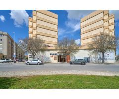 Local en venta en la Glorieta de los juegos olímpicos