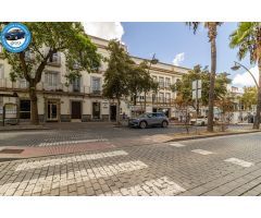 SE VENDE PRECIOSO PISO EN EL CENTRO