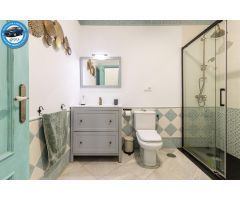 SE VENDE PRECIOSO PISO EN EL CENTRO