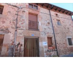 Chalet en Venta en Riocavado de la Sierra, Burgos