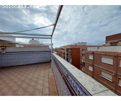 Vivienda con terraza y garaje en el centro de Sagunto