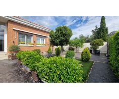 Chalet en venta en Eurovillas