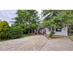 Chalet en Monteacevedo