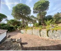 Exclusivo Chalet con 4000 m2 de Jardín y piscina privada en Lloret de Mar (Costa Brava)