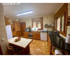 Exclusivo Chalet con 4000 m2 de Jardín y piscina privada en Lloret de Mar (Costa Brava)