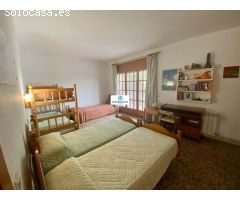 Exclusivo Chalet con 4000 m2 de Jardín y piscina privada en Lloret de Mar (Costa Brava)
