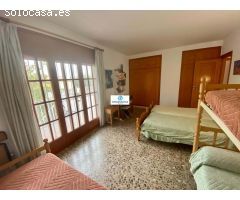 Exclusivo Chalet con 4000 m2 de Jardín y piscina privada en Lloret de Mar (Costa Brava)