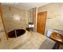 Exclusivo Chalet con 4000 m2 de Jardín y piscina privada en Lloret de Mar (Costa Brava)