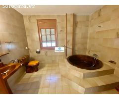 Exclusivo Chalet con 4000 m2 de Jardín y piscina privada en Lloret de Mar (Costa Brava)