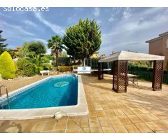 Exclusivo Chalet con 4000 m2 de Jardín y piscina privada en Lloret de Mar (Costa Brava)