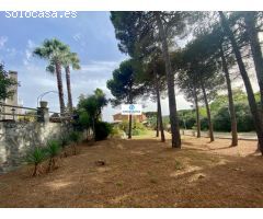 Exclusivo Chalet con 4000 m2 de Jardín y piscina privada en Lloret de Mar (Costa Brava)