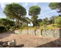 Exclusivo Chalet con 4000 m2 de Jardín y piscina privada en Lloret de Mar (Costa Brava)
